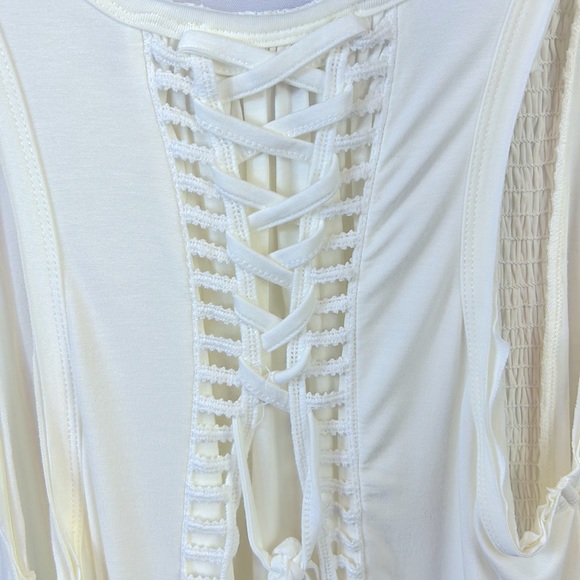 Emmer & Oat White Sleeveless Tunic Lace Back Top Size Small Excellent Condition - Picture 11 of 11